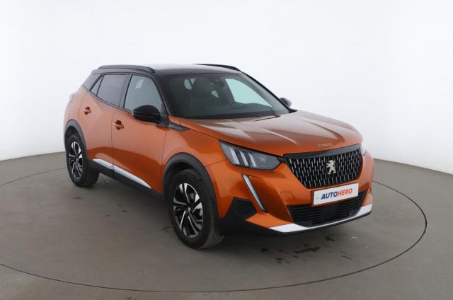 Peugeot 2008 image 2