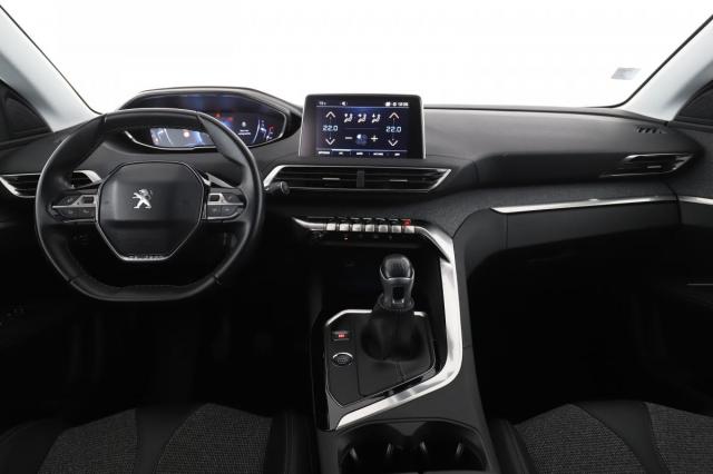Peugeot 3008 image 2