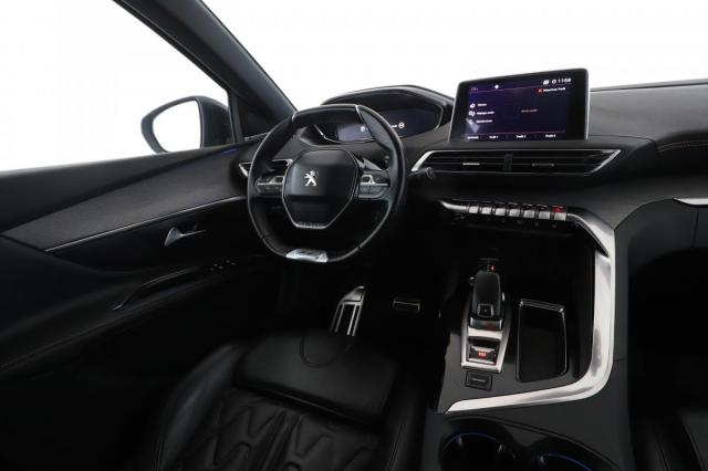 Peugeot 5008 image 1