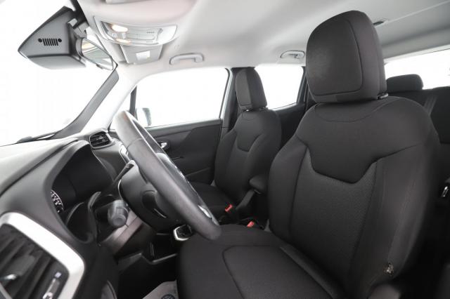 Jeep Renegade image 3