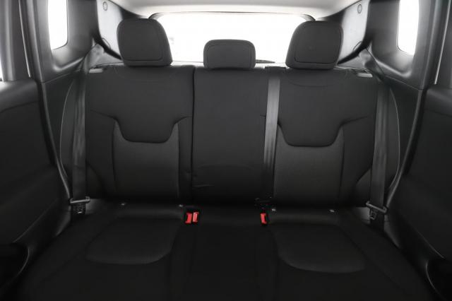 Jeep Renegade image 7