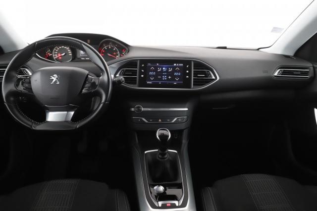 Peugeot 308 image 9