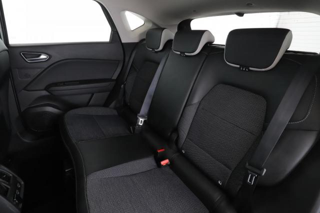Renault Captur image 1