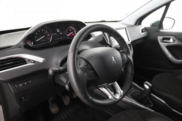 Peugeot 2008 image 9