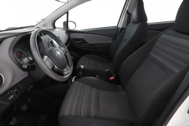 Toyota Yaris image 8