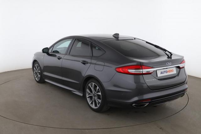 Ford Mondeo image 2
