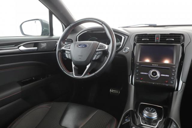 Ford Mondeo image 5