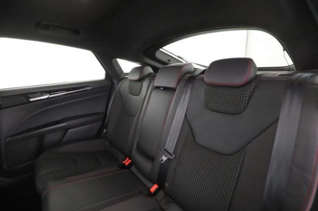 Ford Mondeo image 4