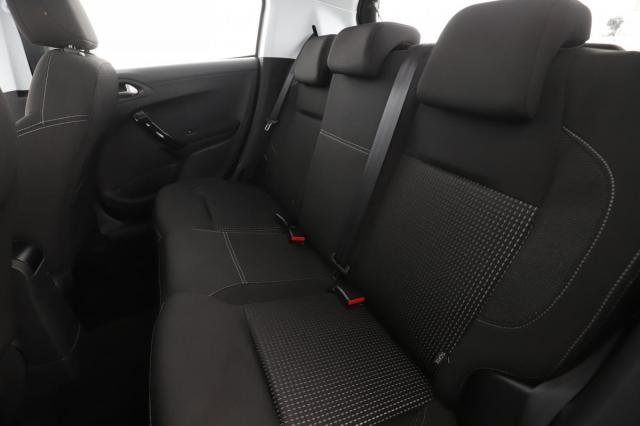 Peugeot 208 image 4