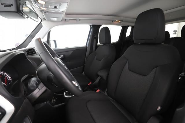 Jeep Renegade image 3