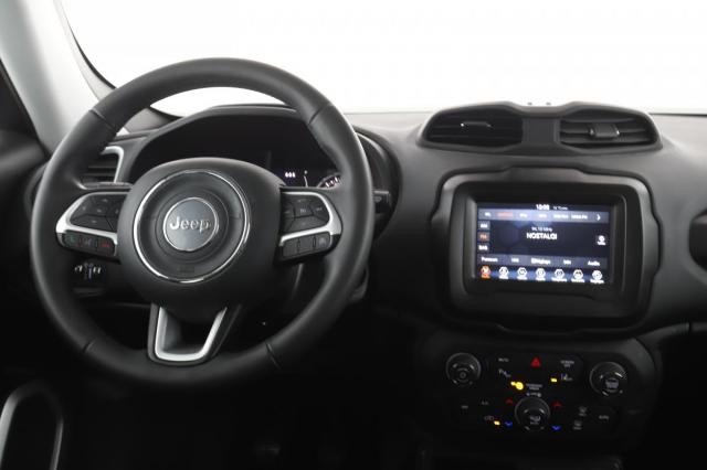 Jeep Renegade image 9