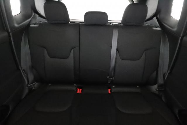 Jeep Renegade image 5