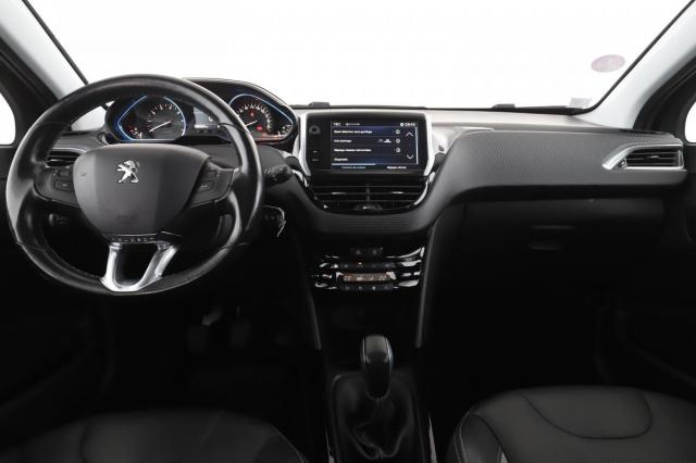 Peugeot 2008 image 7