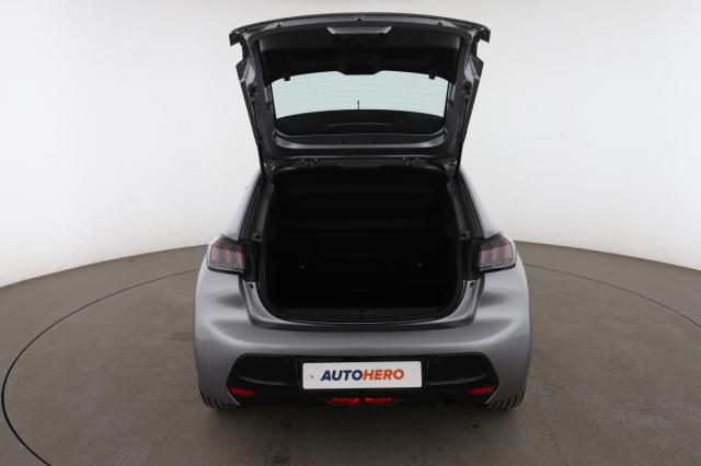Peugeot 208 image 8