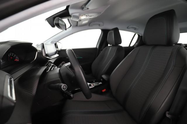 Peugeot 208 image 6