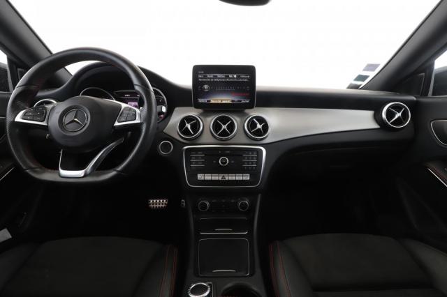 Mercedes Benz Cla image 9
