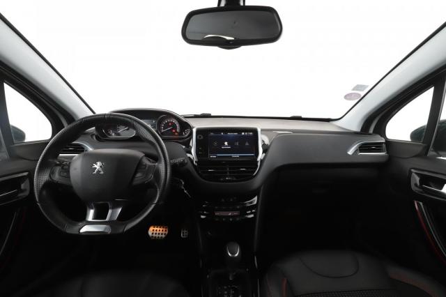 Peugeot 2008 image 9