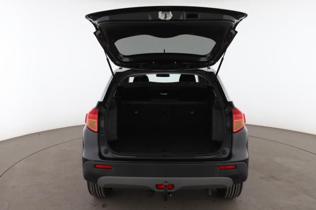 Suzuki Vitara image 3