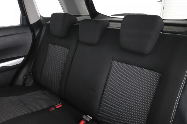 Suzuki Vitara image 1