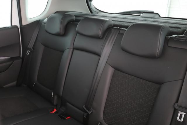 Peugeot 3008 image 3
