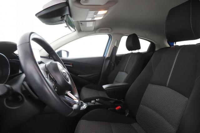 Mazda 2 image 4