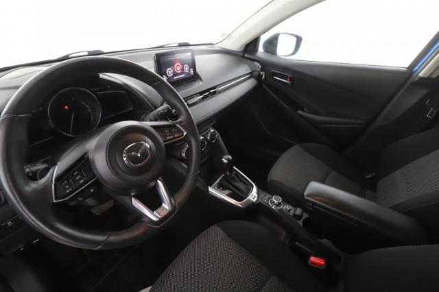 Mazda 2 image 2