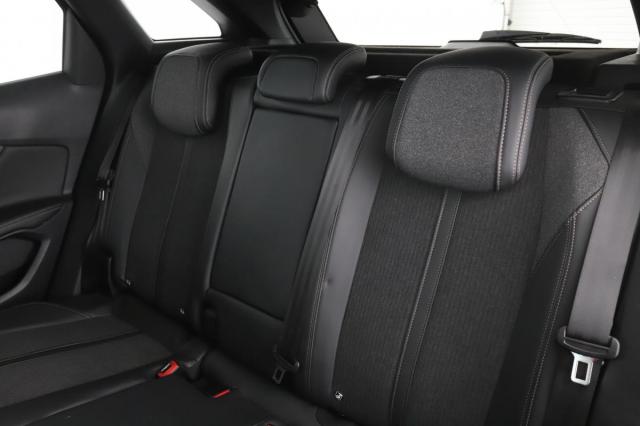 Peugeot 3008 image 9