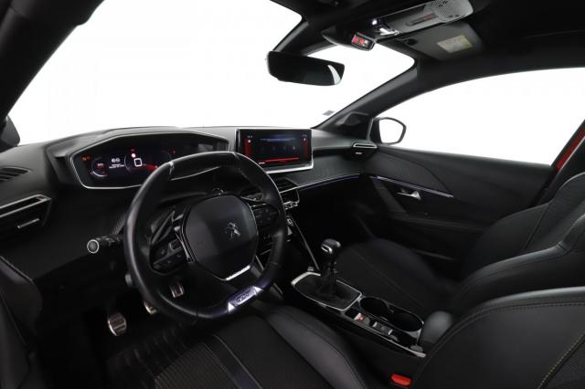 Peugeot 208 image 7