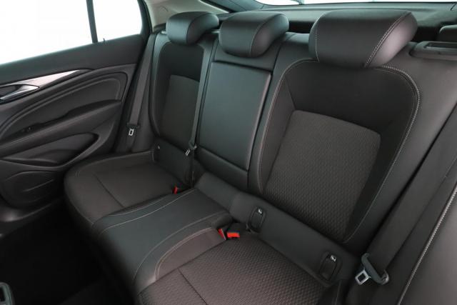 Opel Insignia image 7