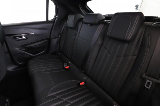 Peugeot 208 image 7