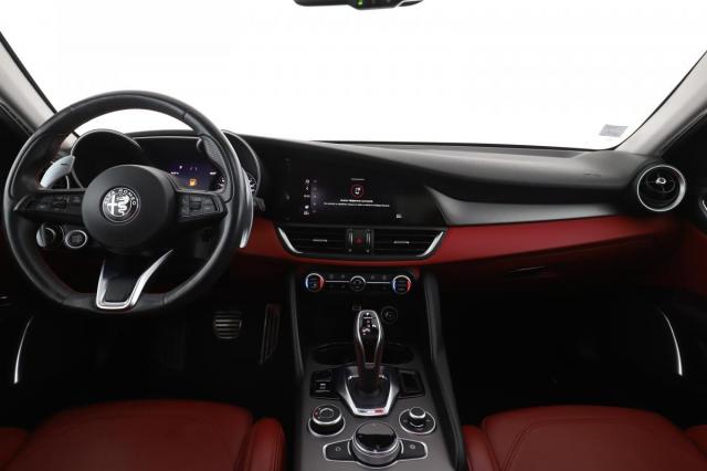 Alfa Romeo Giulia image 3