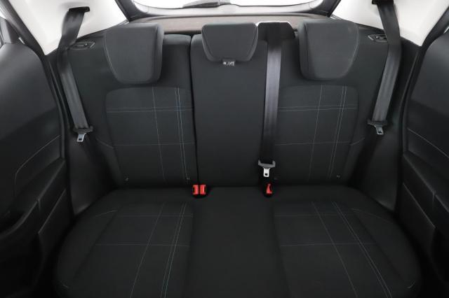 Ford Fiesta image 2