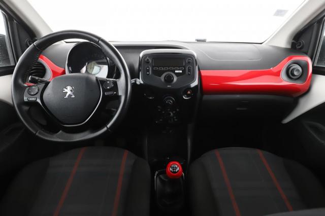 Peugeot 108 image 1