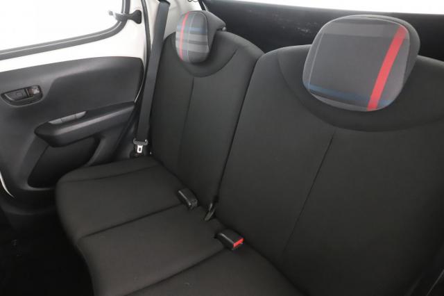 Peugeot 108 image 2