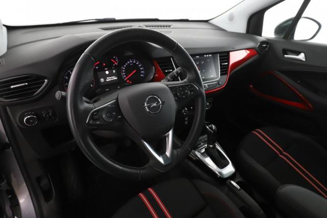 Opel Crossland image 2
