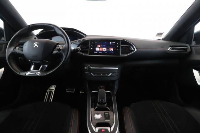 Peugeot 308 image 2