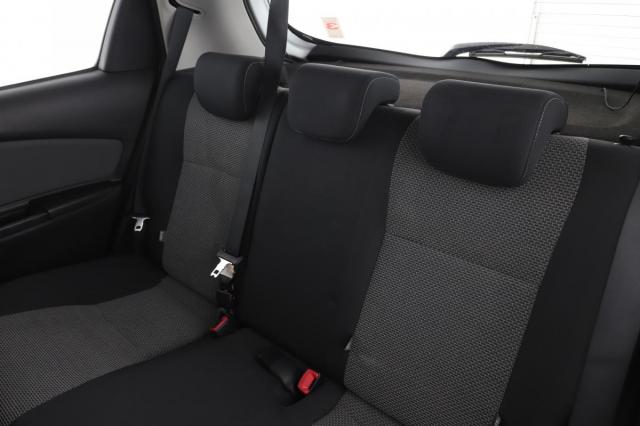 Toyota Yaris image 8