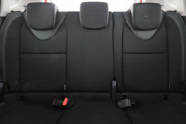 Renault Clio image 9