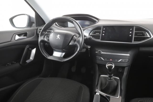 Peugeot 308 image 2