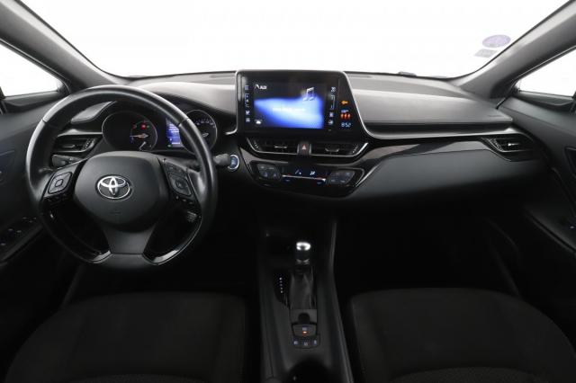 Toyota C-Hr image 1