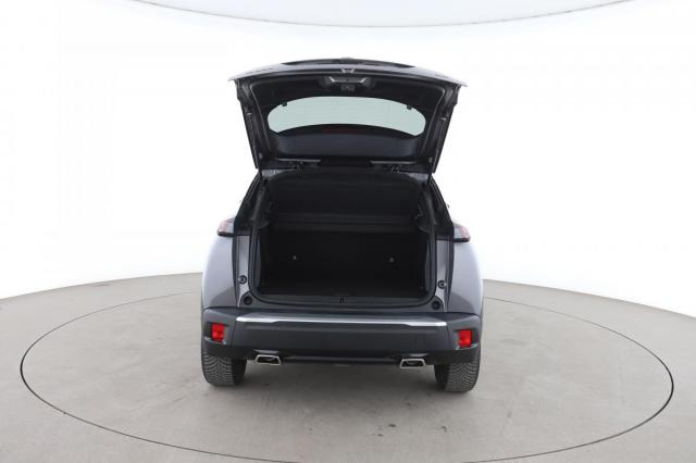 Peugeot 2008 image 2