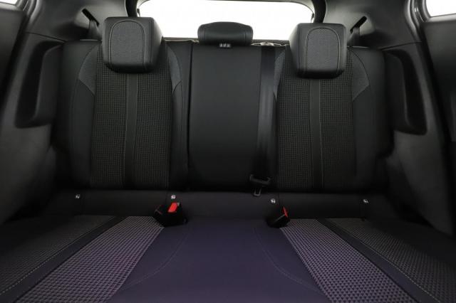 Peugeot 2008 image 4