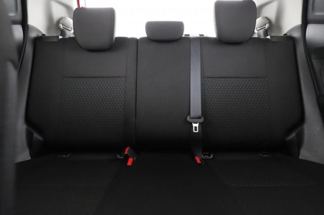 Suzuki Swift image 7