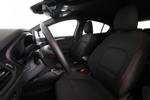Ford Focus image 6