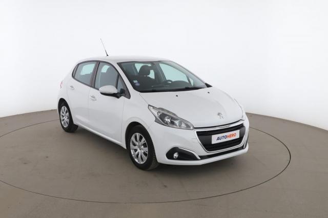 Peugeot 208 image 9