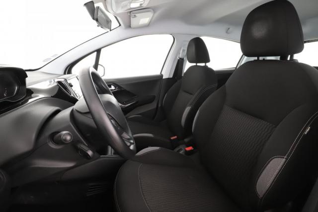 Peugeot 208 image 5