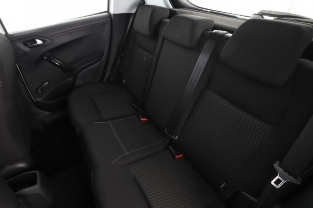 Peugeot 208 image 3