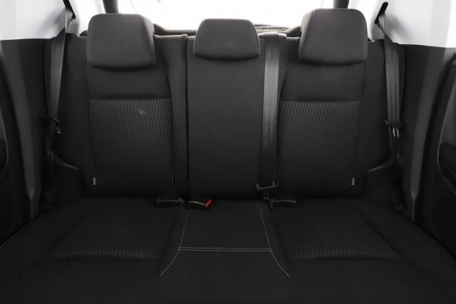 Peugeot 208 image 8