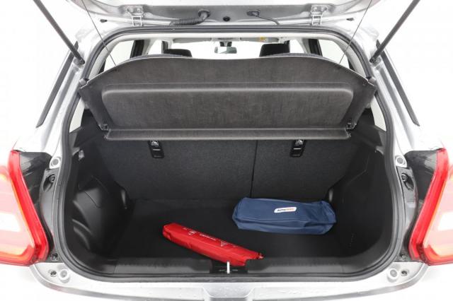 Suzuki Swift image 8