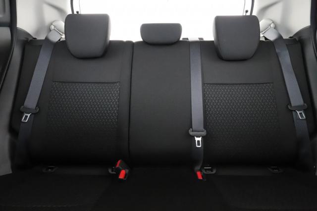 Suzuki Swift image 7